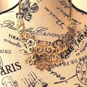 Elegant Gold Tone Filigree Necklace